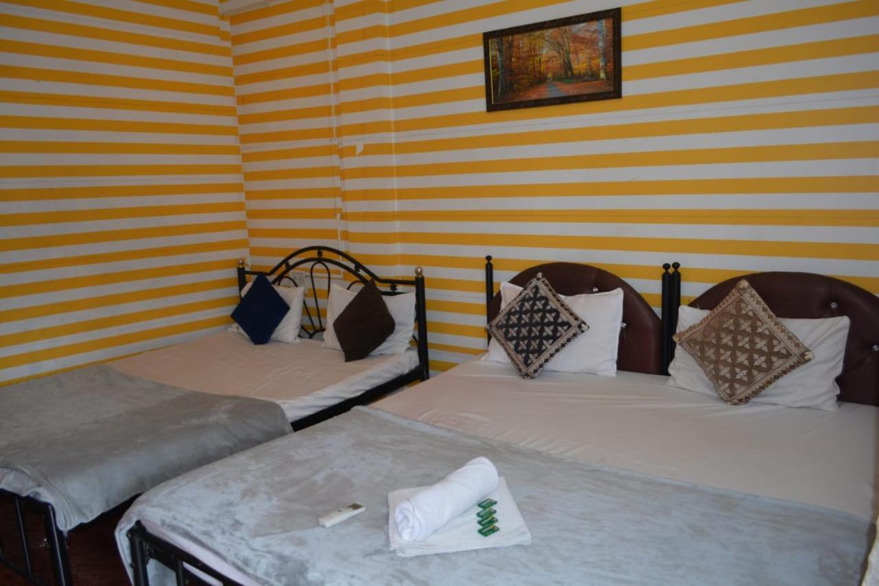 Esther Guest House Calangute Esterno foto