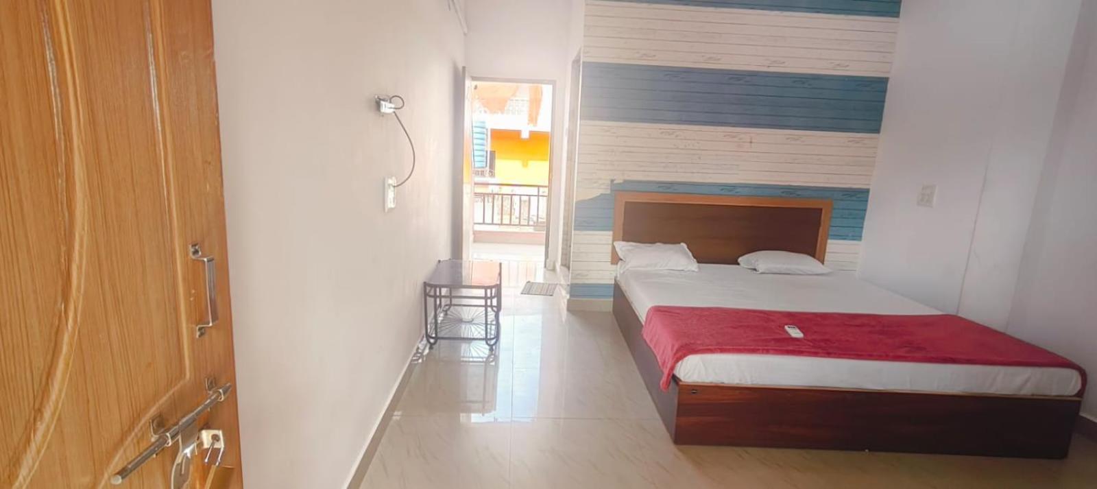 Esther Guest House Calangute Esterno foto